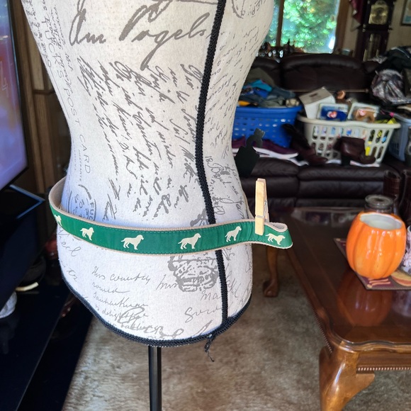 NWT Men's Leather Green Canvas Woven Ribbon Belt Dogs Print Sz 38. - Picture 11 of 11